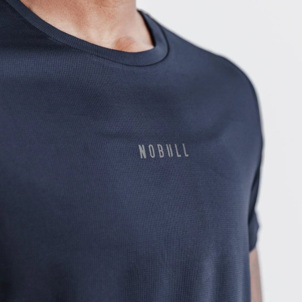 NWT Women’s NoBull DeltaPeak Micro Textured Tee – Small